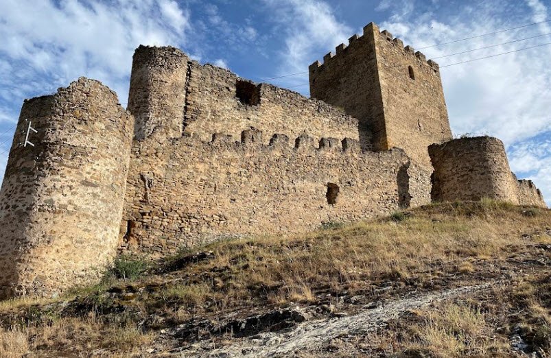 Castillo de Magaña o de la Nava del Marqués, Spain